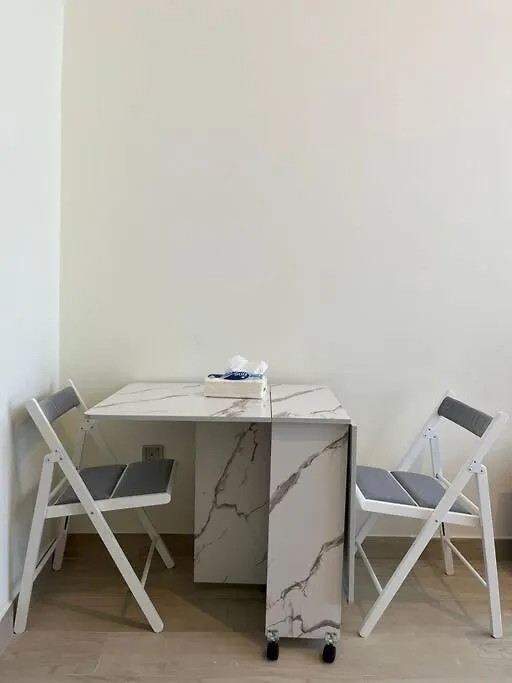 Lovely Studio, Azizi Riviera Dubai 0*,